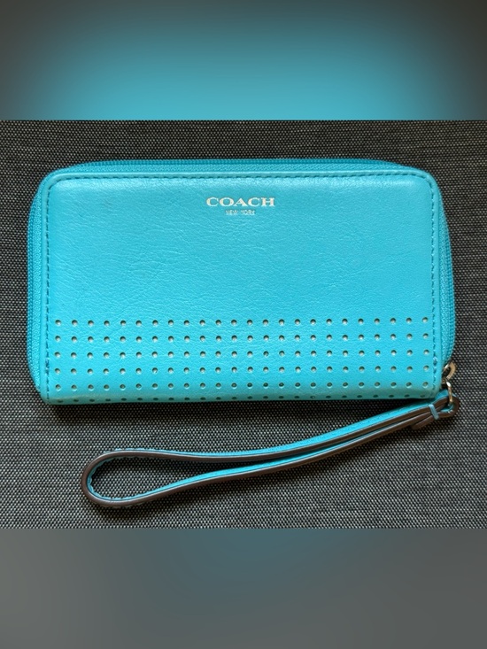 Coach Handbags - COACH TURQUOISE LEATHER WRISTLET/WALLET
